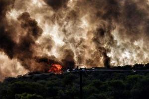 φωτιά Καμπάνια αλληλεγγύης