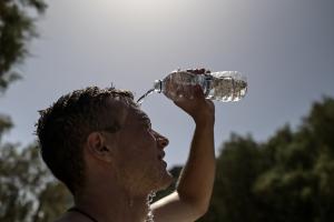 καύσωνας ζέστη καιρός καλοκαίρι
