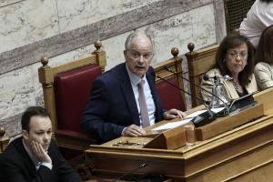 Ο Κώστας Τασούλας στη Βουλή