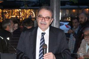 Ο Γιάννης Μαντζουράνης