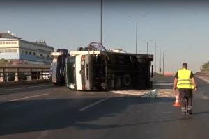 Ανατροπή νταλίκας στον Κηφισό