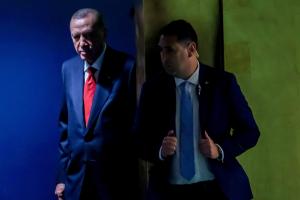 Ο Ερντογάν με τον σωματοφύλακά του