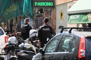 Πυροβολισμοί σε πάρκινγκ Πειραιάς