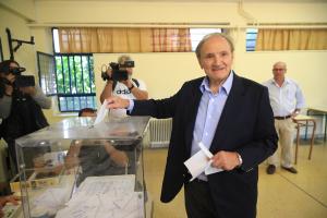 ΣΤΕΦΑΝΟΣ ΤΖΟΥΜΑΚΑΣ