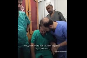 Ο γιατρός κλαίει και συνάδελφοι προσπαθούν να τον συνεφέρουν