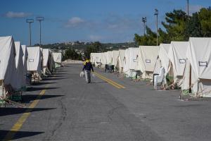 Σκηνές για σεισμόπληκτους Κρήτης