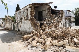 Διαλυμένο σπίτι από σεισμό