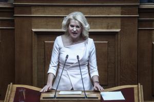 Θεοδώρα Τζάκρη