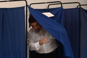 Νίκος Χαρδαλιάς ψηφίζει