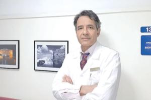 ΧΑΡΗΣ ΛΥΔΑΚΗΣ ΒΕΝΙΖΕΛΕΙΟ ΝΟΣΟΚΟΜΕΙΟ