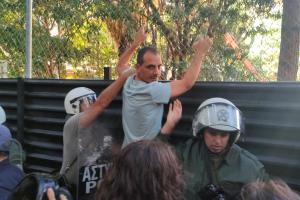 ΜΑΤ κατά κατοίκων
