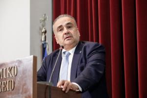O Δημήτρης Βερβεσός