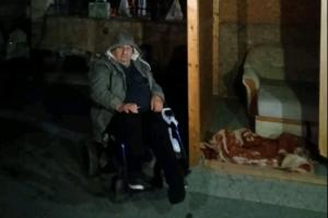 Ο ηλικιωμένος άντρας που τον πέταξαν έξω από το σπίτι του στην Χαλκιδική
