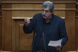 Ο Παύλος Πολάκης στο βήμα της Βουλής