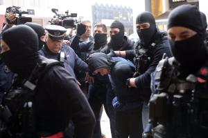 ΠΕΙΡΑΙΑΣ ΔΙΚΑΣΤΗΡΙΑ ΠΡΟΣΑΓΩΓΗ 18ΧΡΟΝΟΣ ΡΕΝΤΗ