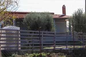 Το σπίτι της 50χρονης που βρήκε τραγικό θάνατο από επίθεση σκύλων
