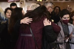 Συγγενείς νεκρών από την τραγωδία στα Τέμπη