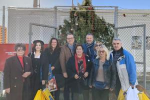Σωκράτης Φάμελλος σε δομή φιλοξενίας προσφύγων