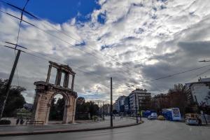 καιρός συννεφιά Αθήνα
