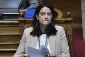 Η Νίκη Κεραμέως στη Βουλή