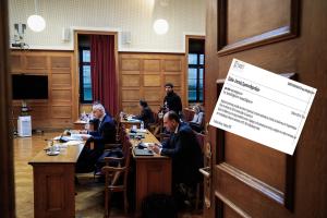 Εξεταστική επιτροπή και έγγραφο