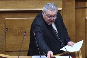 Ο Τάσος Οικονομόπουλος στη Βουλή