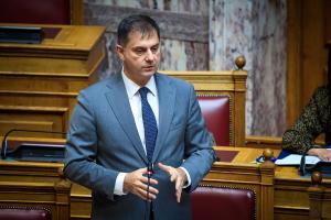 Ο Χάρης Θεοχάρης στη Βουλή