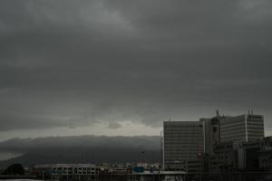 Συννεφιασμένος ουρανός στην Αττική