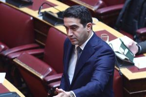 Ο Μιχάλης Κατρίνης στη Βουλή