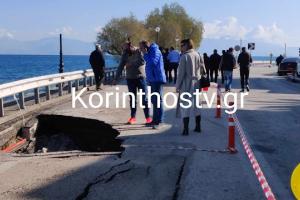 Τρύπες στο οδόστρωμα στην παλιά ΕΟ Κορίνθου - Πατρών