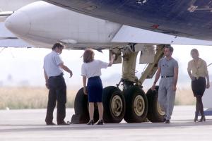 ΑΕΡΟΣΚΑΦΟΣ ΕΛΕΓΧΟΣ ΠΟΛΙΤΙΚΗ ΑΕΡΟΠΟΡΙΑ