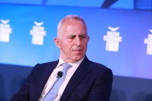 Αποστολάκης
