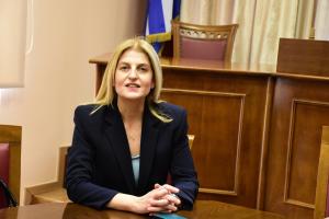 Η Δώρα Αυγέρη