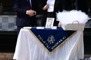 Στιγμιότυπο από την κηδεία τη 28χρονης Κυριακής