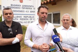 Ο Στέφανος Κασσελάκης κάνει δηλώσεις