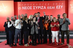 Ο Στέφανος Κασσελάκης και υποψήφιοι ευρωβουλευτές