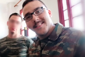 Ο φαντάρος Μανόλης Τσικνάκης