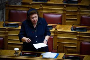Η Λίνα Μενδώνη στη Βουλή