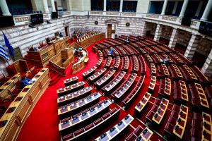 Έδρανα στην αίθουσα της Βουλής