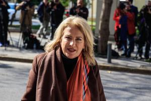 ΡΕΝΑ ΔΟΥΡΟΥ