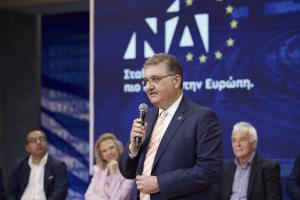 Ο Αθανάσιος Εξαδάκτυλος