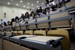 ΦΟΙΤΗΤΕΣ ΑΜΦΙΘΕΑΤΡΟ