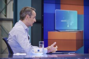 Ο Κυριάκος Μητσοτάκης παραχωρεί συνέντευξη