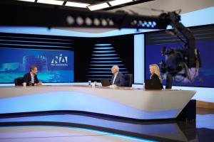 Ο Κυριάκος Μητσοτάκης παραχωρεί συνέντευξη
