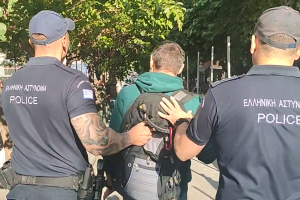 Εξάρχεια μετρό προσαγωγή