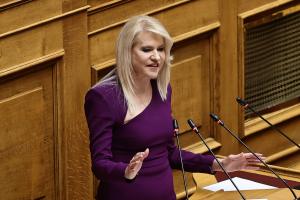 Η Θεοδώρα Τζάκρη