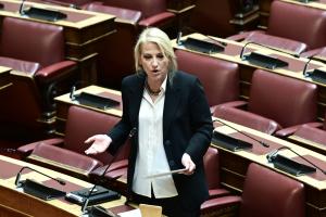 Η Ρένα Δούρου