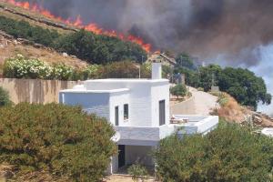 Φωτιά στην Άνδρο