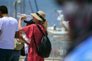 καιρός ζέστη καύσωνας καλοκαίρι