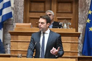 Ο Στέφανος Κασσελάκης σε συνεδρίαση της ΚΟ
